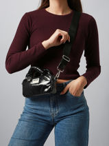 Cross Body Tas Glossy Gerecycleerd Polyester Wouf Zwart glossy BM250023-vue-porte